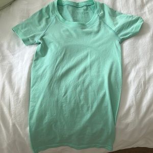 Lululemon swiftly size 2 Wildmint long